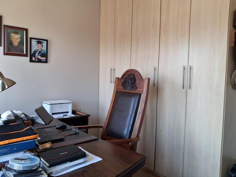 2 Bedroom Property for Sale in George Central Western Cape